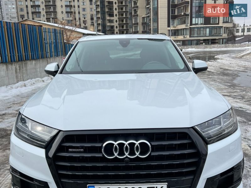 Внедорожник / Кроссовер Audi Q7 2019 в Киеве