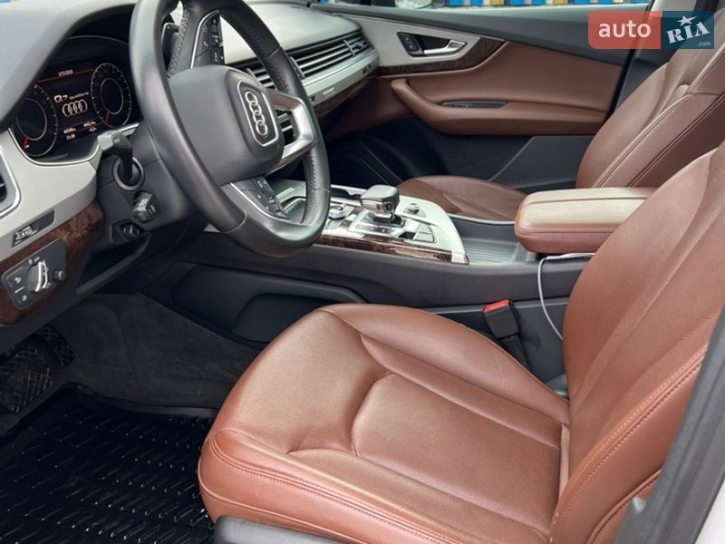 Внедорожник / Кроссовер Audi Q7 2019 в Киеве