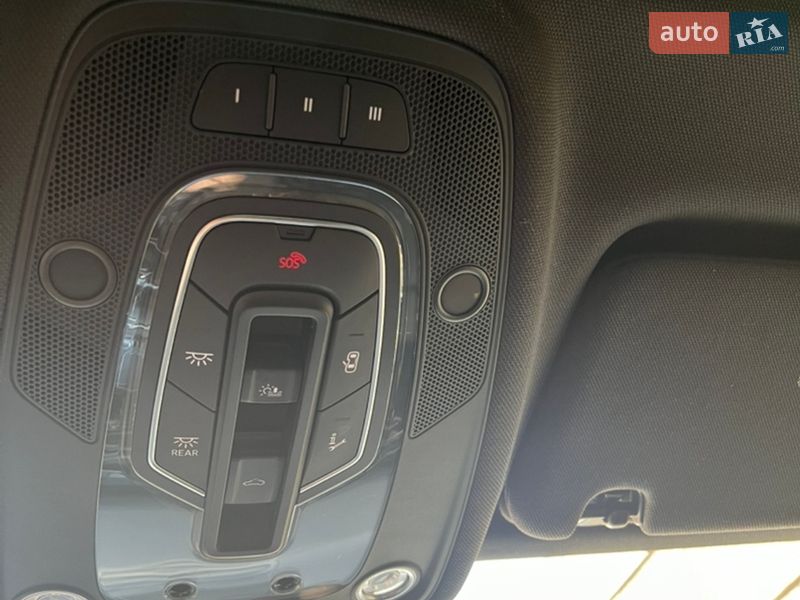 Внедорожник / Кроссовер Audi Q7 2016 в Хусте