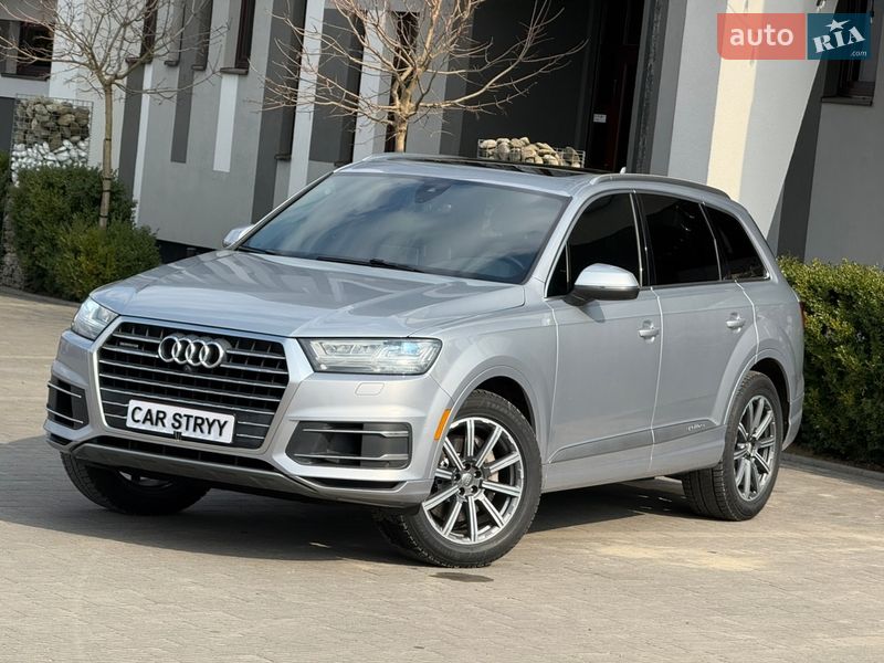 Внедорожник / Кроссовер Audi Q7 2017 в Стрые