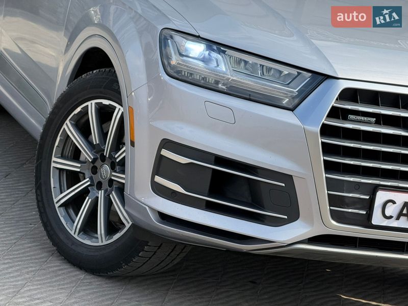 Внедорожник / Кроссовер Audi Q7 2017 в Стрые