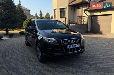Внедорожник / Кроссовер Audi Q7 2015 в Гореничах