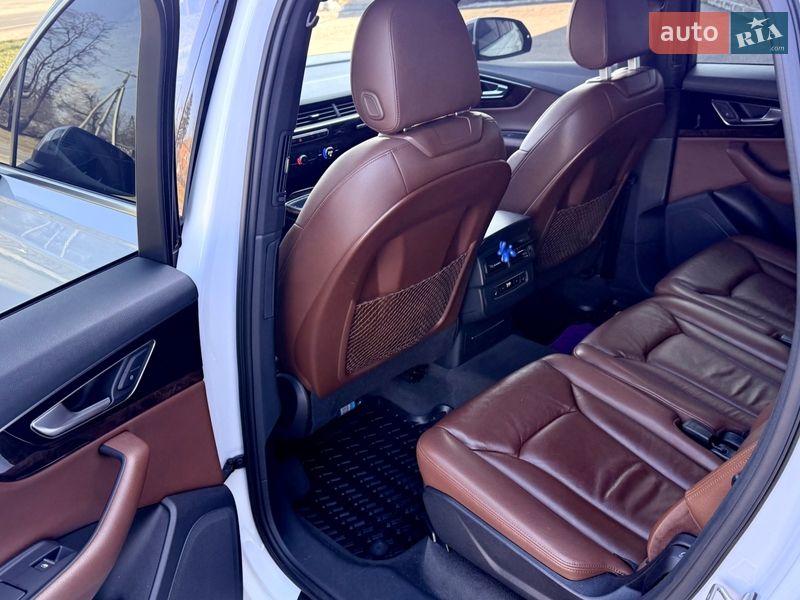 Позашляховик / Кросовер Audi Q7 2017 в Білій Церкві