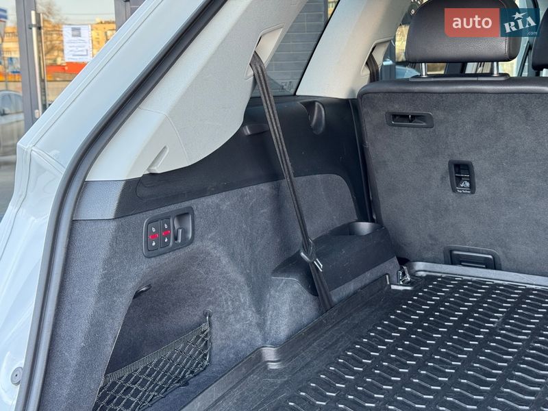 Внедорожник / Кроссовер Audi Q7 2016 в Киеве