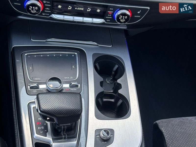 Позашляховик / Кросовер Audi Q7 2016 в Луцьку фото 45 Позашляховик / Кросовер Audi Q7 2016 в Луцьку