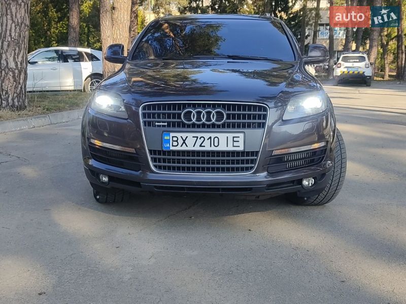 Внедорожник / Кроссовер Audi Q7 2006 в Нетешине
