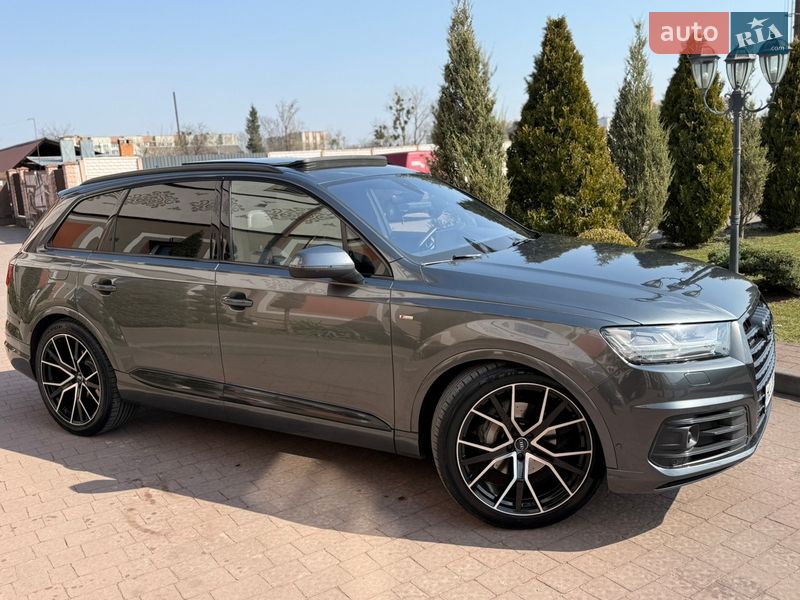 Внедорожник / Кроссовер Audi Q7 2016 в Стрые