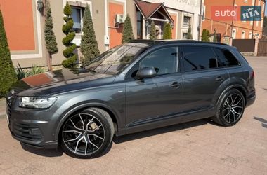 Внедорожник / Кроссовер Audi Q7 2016 в Стрые