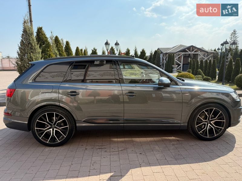Внедорожник / Кроссовер Audi Q7 2016 в Стрые