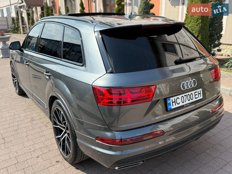 Внедорожник / Кроссовер Audi Q7 2016 в Стрые