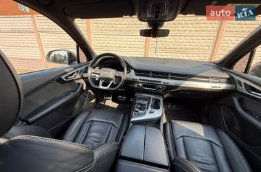 Внедорожник / Кроссовер Audi Q7 2016 в Стрые