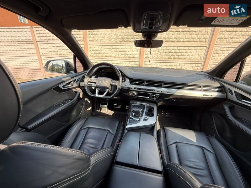 Внедорожник / Кроссовер Audi Q7 2016 в Стрые