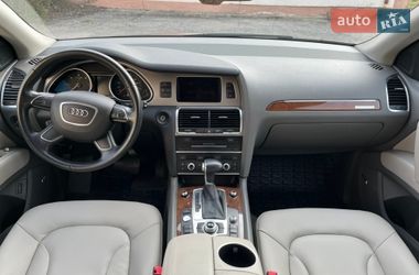 Позашляховик / Кросовер Audi Q7 2015 в Ужгороді