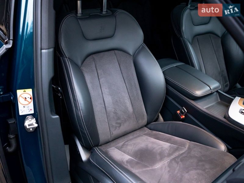 Позашляховик / Кросовер Audi Q7 2019 в Києві