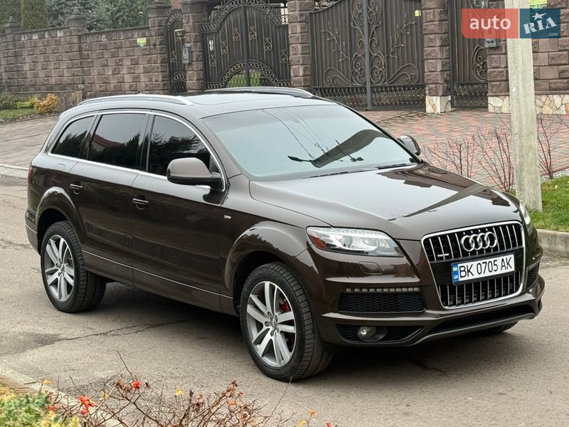 Позашляховик / Кросовер Audi Q7 2010 в Рівному