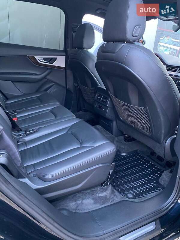 Лифтбек Audi Q7 2017 в Черновцах фото 10 Лифтбек Audi Q7 2017 в Черновцах