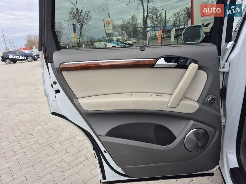 Позашляховик / Кросовер Audi Q7 2014 в Кропивницькому