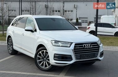 Позашляховик / Кросовер Audi Q7 2015 в Мукачевому
