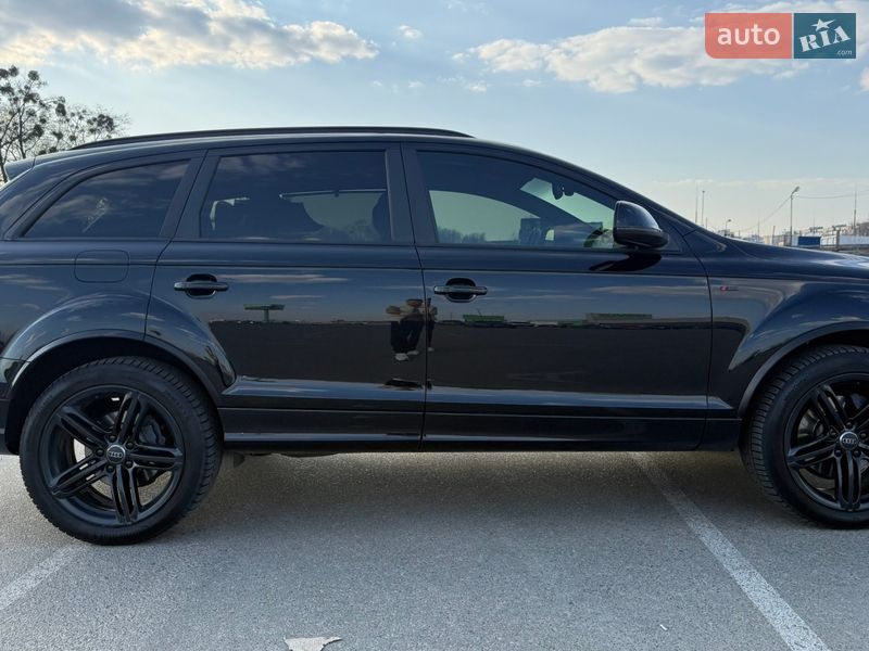 Позашляховик / Кросовер Audi Q7 2014 в Києві