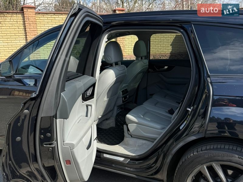 Позашляховик / Кросовер Audi Q7 2017 в Києві фото 37 Позашляховик / Кросовер Audi Q7 2017 в Києві