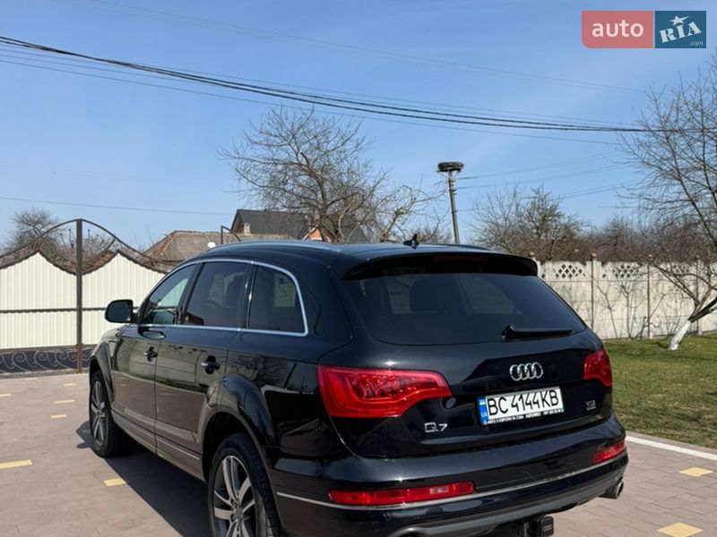 Внедорожник / Кроссовер Audi Q7 2014 в Шептицькому