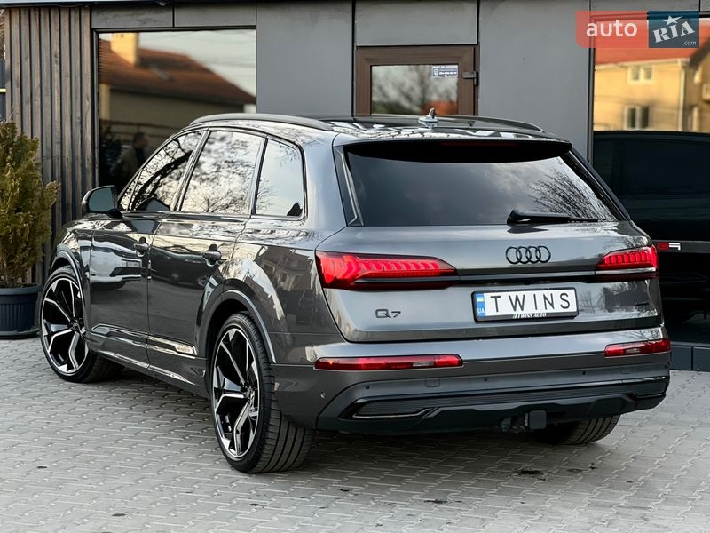 Позашляховик / Кросовер Audi Q7 2021 в Одесі