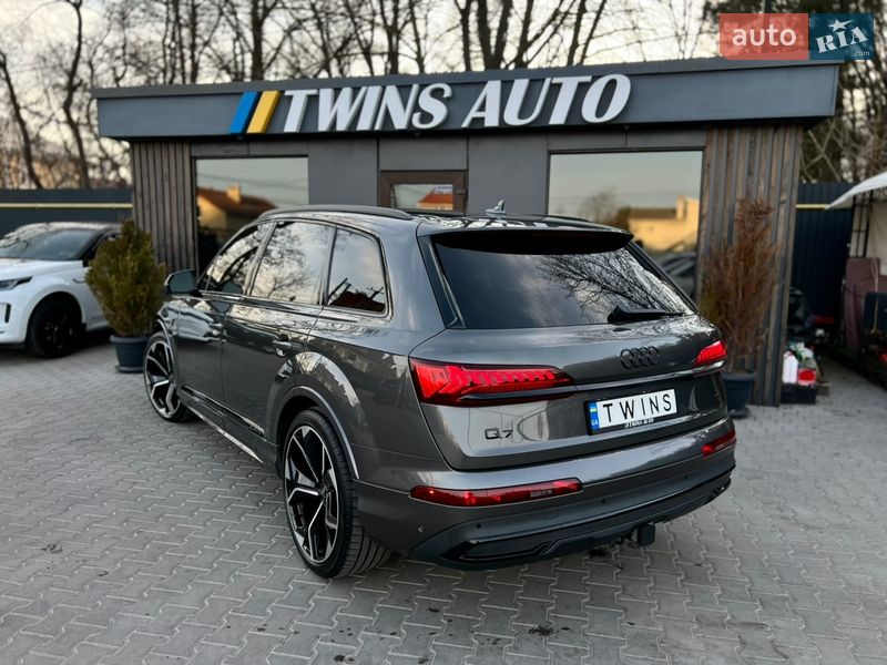 Позашляховик / Кросовер Audi Q7 2021 в Одесі