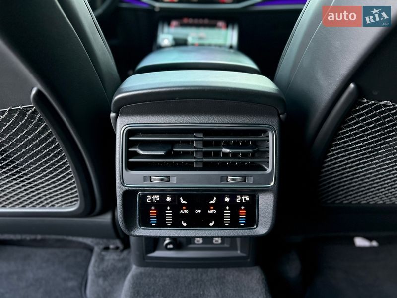 Позашляховик / Кросовер Audi Q7 2021 в Одесі