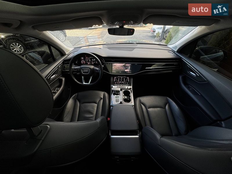 Позашляховик / Кросовер Audi Q7 2019 в Рівному