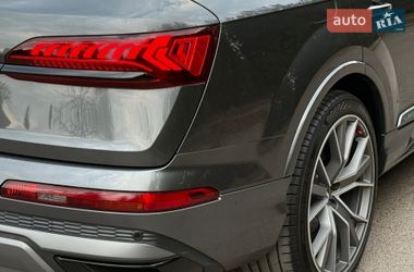 Внедорожник / Кроссовер Audi Q7 2020 в Ровно