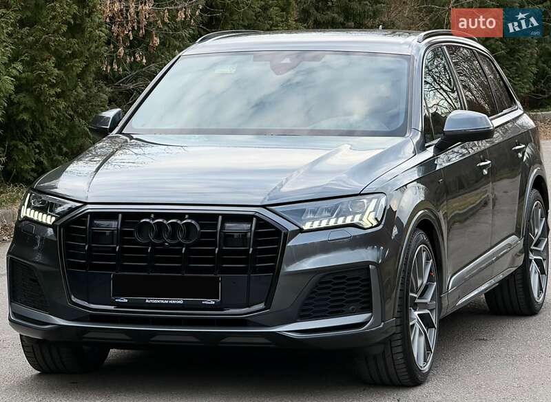 Внедорожник / Кроссовер Audi Q7 2020 в Ровно