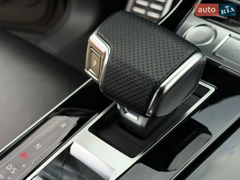 Внедорожник / Кроссовер Audi Q7 2020 в Ровно