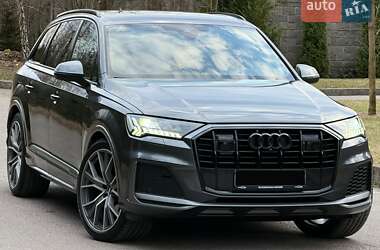 Внедорожник / Кроссовер Audi Q7 2020 в Ровно