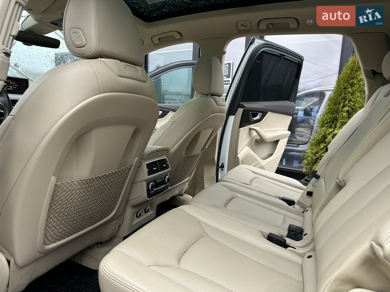 Внедорожник / Кроссовер Audi Q7 2018 в Харькове