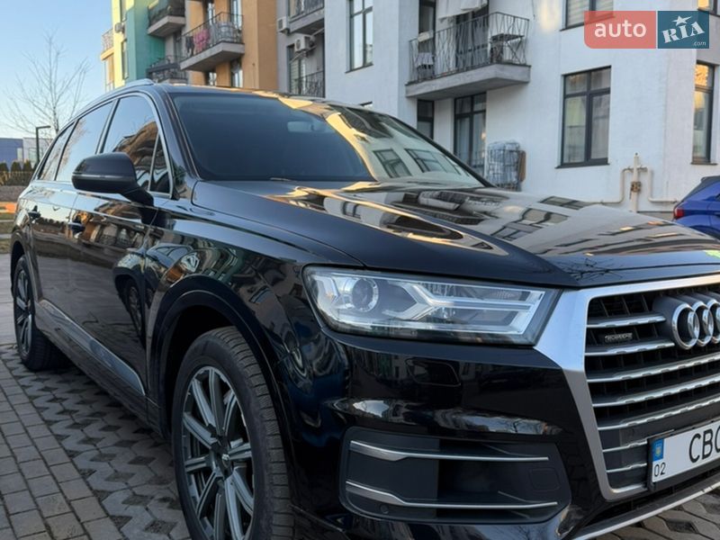 Внедорожник / Кроссовер Audi Q7 2015 в Киеве