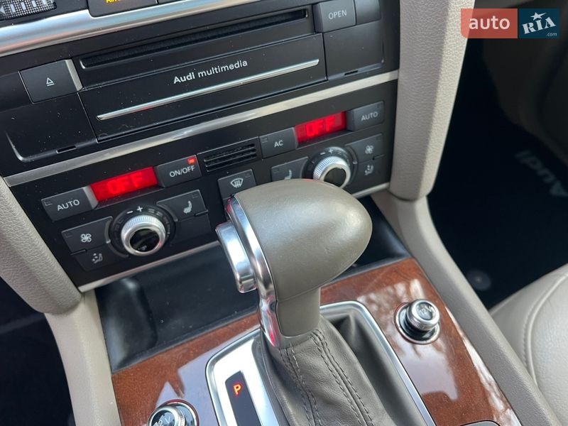 Позашляховик / Кросовер Audi Q7 2012 в Києві фото 77 Позашляховик / Кросовер Audi Q7 2012 в Києві