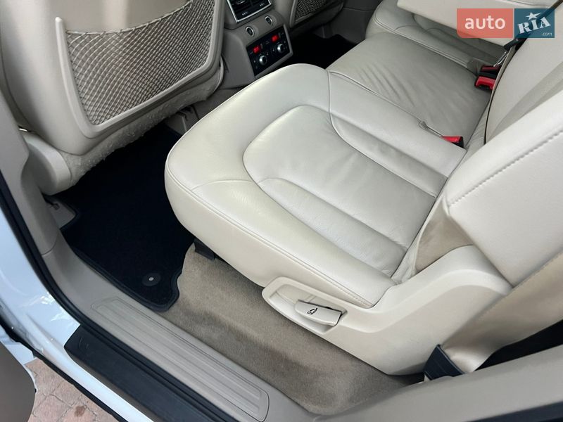 Позашляховик / Кросовер Audi Q7 2012 в Києві фото 94 Позашляховик / Кросовер Audi Q7 2012 в Києві