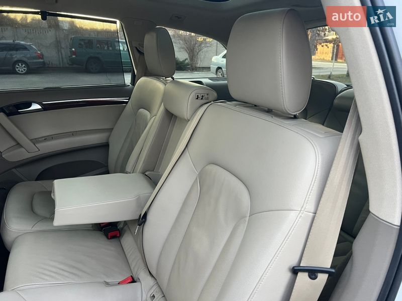 Позашляховик / Кросовер Audi Q7 2012 в Києві фото 99 Позашляховик / Кросовер Audi Q7 2012 в Києві