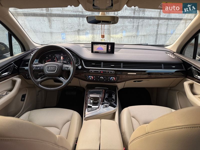 Внедорожник / Кроссовер Audi Q7 2015 в Ровно