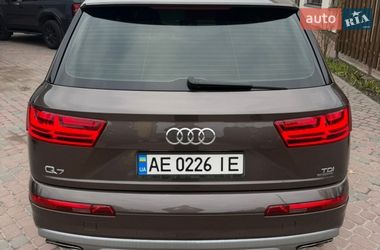 Позашляховик / Кросовер Audi Q7 2017 в Павлограді