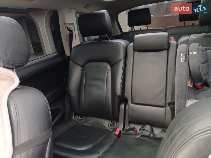 Внедорожник / Кроссовер Audi Q7 2011 в Банилове-Подгорном