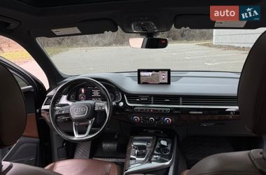 Внедорожник / Кроссовер Audi Q7 2016 в Киеве
