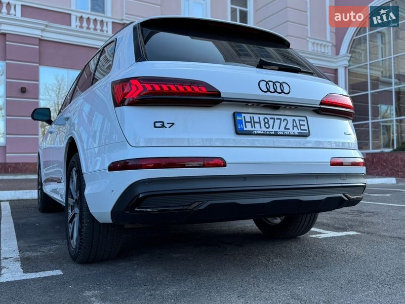 Внедорожник / Кроссовер Audi Q7 2022 в Одессе