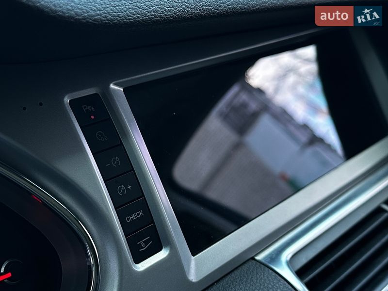 Позашляховик / Кросовер Audi Q7 2015 в Миколаєві