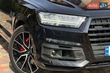 Позашляховик / Кросовер Audi Q7 2017 в Мукачевому