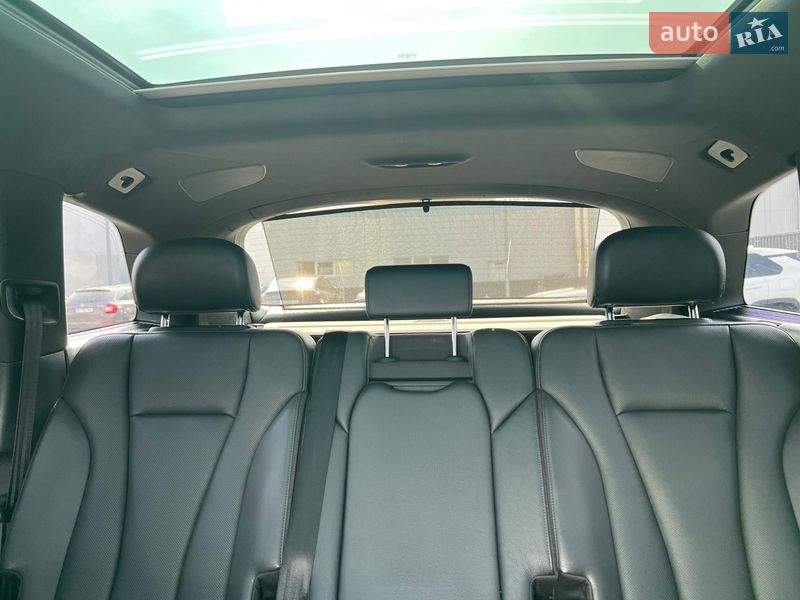 Позашляховик / Кросовер Audi Q7 2017 в Мукачевому