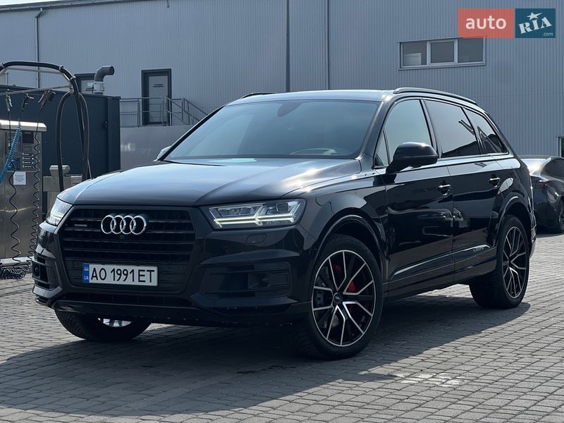 Позашляховик / Кросовер Audi Q7 2017 в Мукачевому