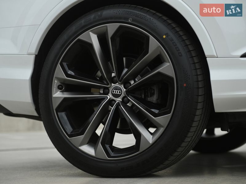 Внедорожник / Кроссовер Audi Q7 2020 в Одессе