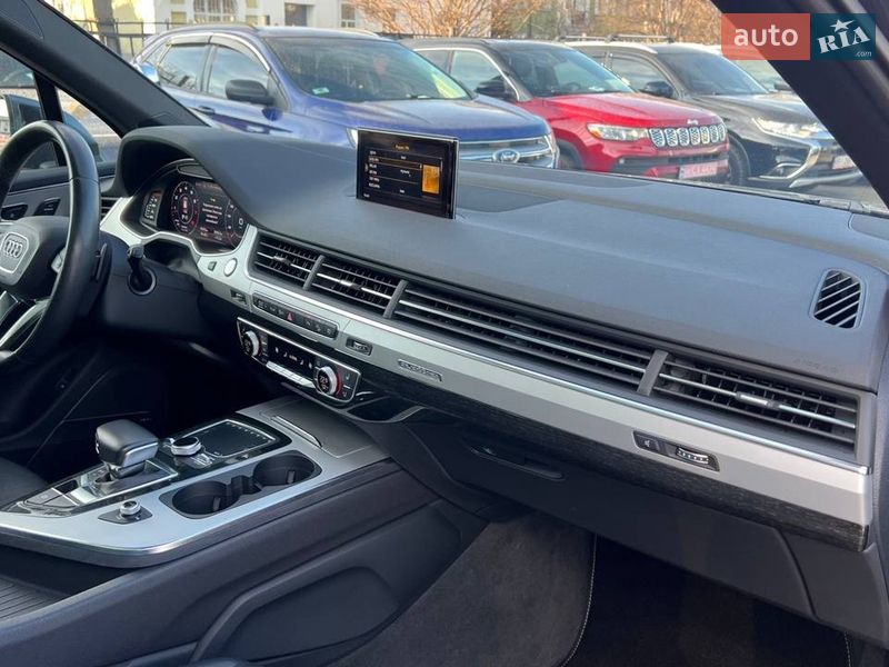 Внедорожник / Кроссовер Audi Q7 2019 в Полтаве