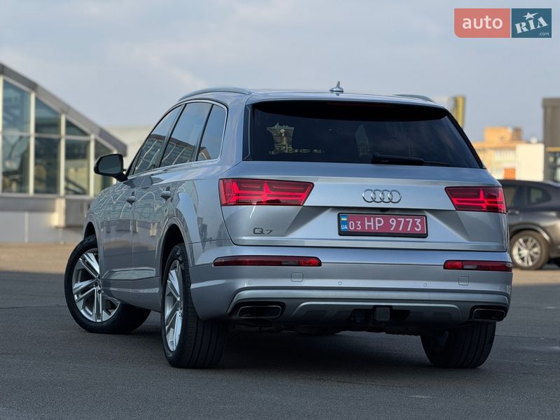 Позашляховик / Кросовер Audi Q7 2018 в Києві фото 11 Позашляховик / Кросовер Audi Q7 2018 в Києві